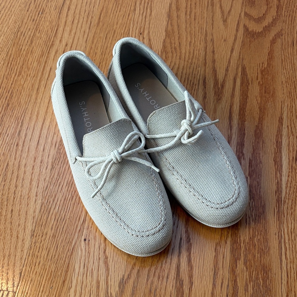 Rothy's Womens Light Tan Boat Shoe Loafer